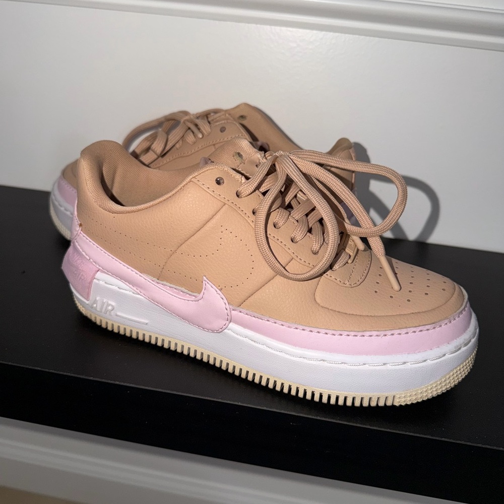 Nike Women's Sneakers in Tan and Pink